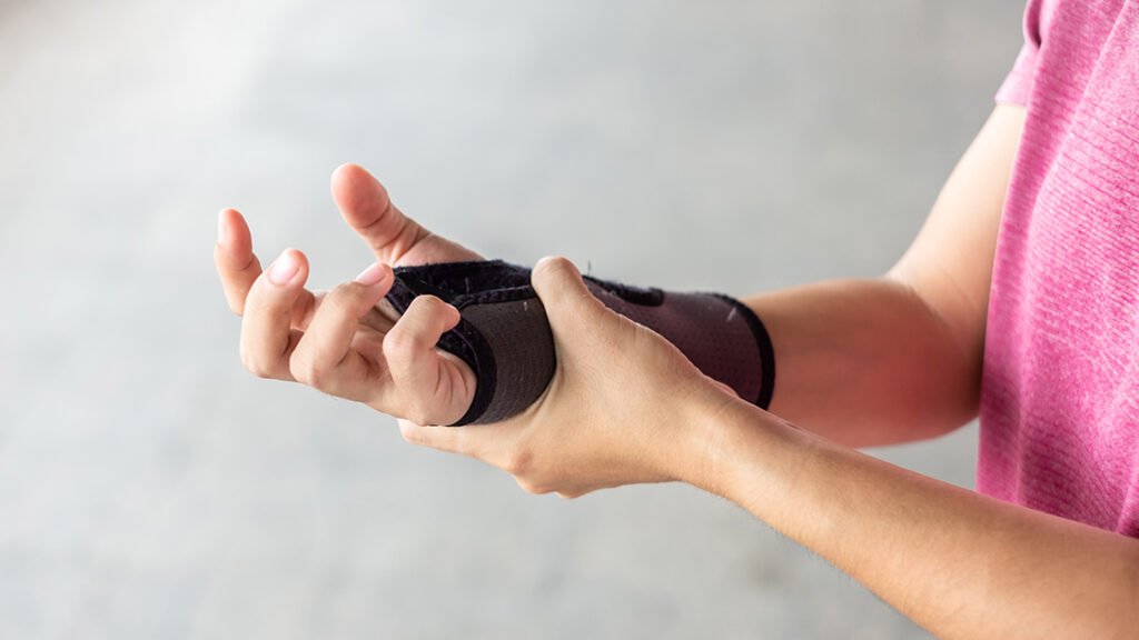 Harnessing Shockwave Therapy for Tenosynovitis Relief